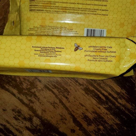 Burts Bees Dander Reducing Cat Wipes - Picture 3 of 5